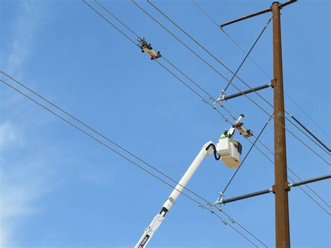 World's first robotic installation system for overhead power line spacers - News - Maintworld