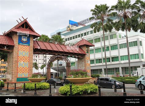 Kota Kinabalu City Hall Hi Res Stock Photography And Images Alamy