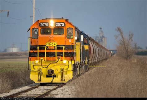 RailPictures Net Photo TPW 2070 Toledo Peoria Western EMD GP38 3 At