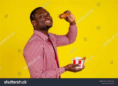 16.651 Happy Fried Chicken Images, Stock Photos & Vectors | Shutterstock