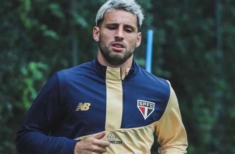 Calleri se recupera mas ainda é dúvida para partida contra o Talleres