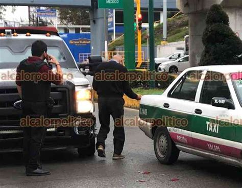 Chocan Por Alcance Camioneta Y Taxi En Xalapa Galer A