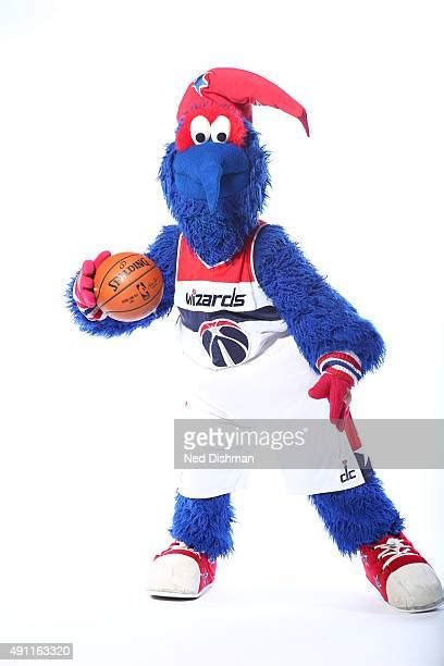 Washington Wizards Mascot G Wiz Photos and Premium High Res Pictures ...