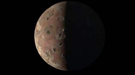 Nasa Juno Spacecraft Reveals Jupiter S Volcanic Moon Io Like Never