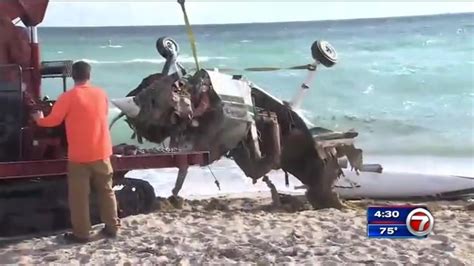 Small Plane Removed From Haulover Beach After Crash Leaves 4 Hurt Wsvn 7news Miami News