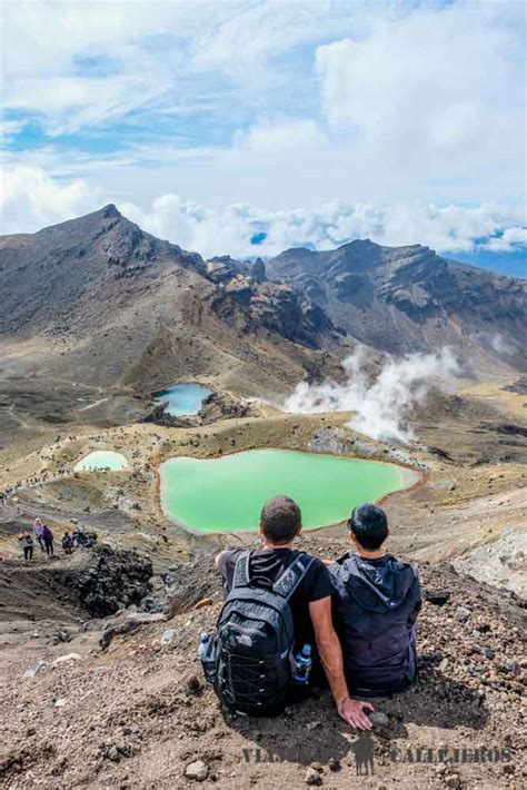 Trekking Tongariro Alpine Crossing