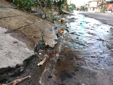 Viviendas Quedaron Afectadas Por Fuga De Agua Potable Diario De