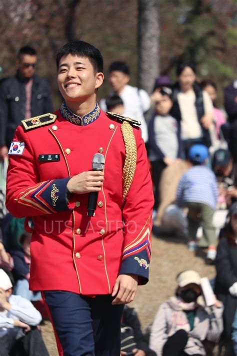 m a r L a fan acct on Twitter RT UTS ASTRO 230409 즐거운 김상병님