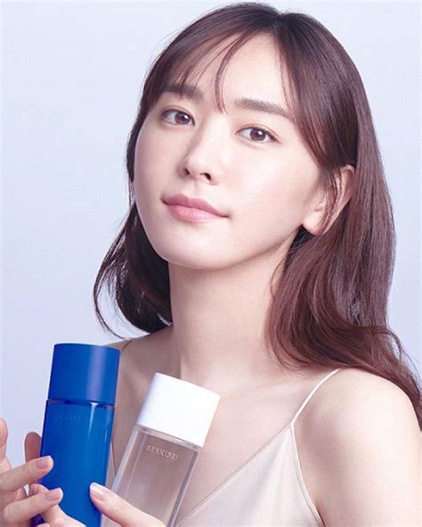 新垣結衣 雪肌精 クリアウェルネス Clear Wellness 新垣結衣 ガッキー Aragakiyui 雪肌精 Wacoca Japan People