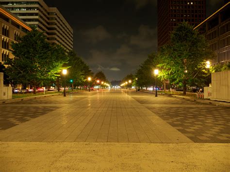 Tokyo Station Night View Stock Photo - Download Image Now ...