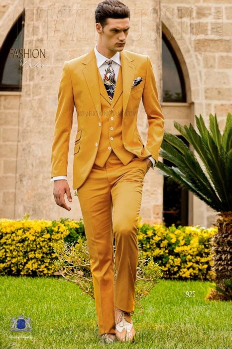 Traje A Medida Amarillo De Algod N Mario Moreno Moyano