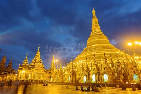 Shwedagon Pagoda At Night Stock Photo Image Of Bagan 98234838