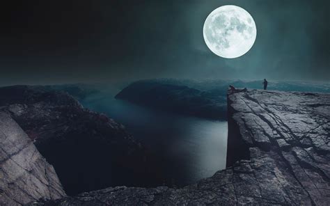 Download Wallpaper Exploring The Moon 1920x1200