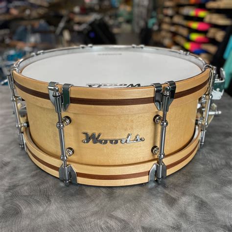woods custom drums  maplemahogany snare drum  rosewood inlay
