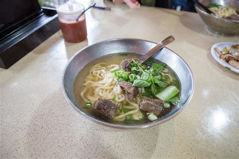 台北で食べられる清敦牛肉麺の最高傑作。志明牛肉拉麵。 台湾飯