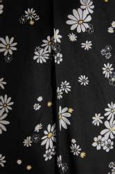 Plus Size Black Daisy Floral Print Culottes Yours Clothing