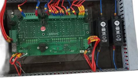 Single Phase 220240 V Plc Control Panel For Industrial At Best Price