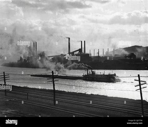 Pittsburgh steel mill hi-res stock photography and images - Alamy