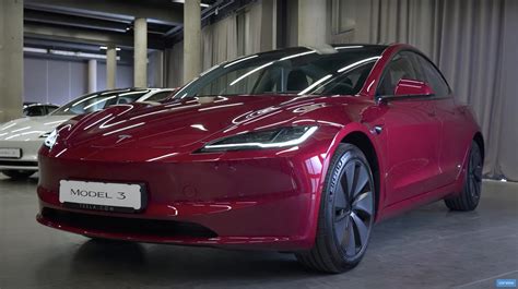 รีวิว Tesla Model 3 Highland 2025 3 สีใหม่ ราคาเดิม