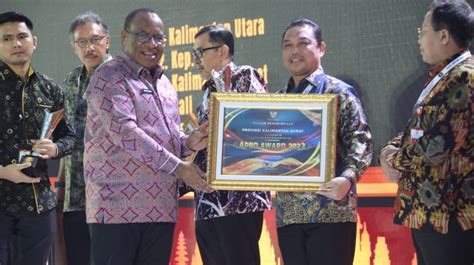 Kemendagri Beri APBD Award 2023 Pada Daerah Dengan Realisasi APBD Tertinggi