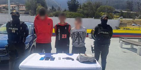 Quito Tres Presuntos Integrantes De Los Lobos Fueron Capturados En La