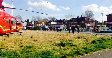 Victoria Avenue Blackley Crash Mum And Two Children Hit By Car Which