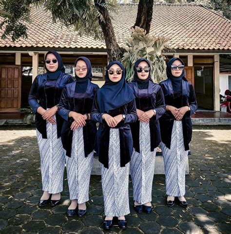 Inspirasi Model Baju Kebaya Pagar Ayu Pengantin Muslimah Modern