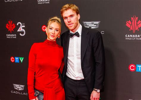 Connor McDavid and fiancée Lauren Kyle have set a wedding date — here's ...