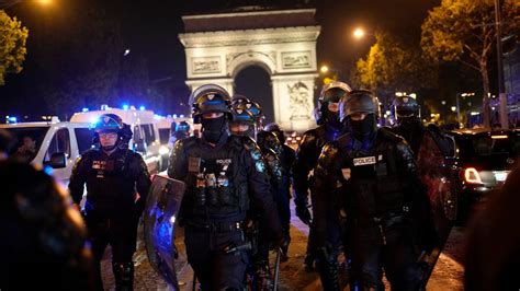 Protestas En Francia Autoridades Informan Al Menos Detenciones