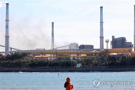 포항제철소 화재 이후 신속한 복구하루 만에 순차적 정상화 연합뉴스