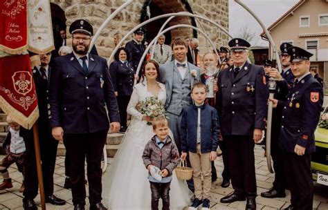 Isabella Wutz Und Josef Stelzer Gaben Sich In Waffenbrunn Das Ja Wort