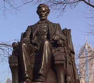 Abraham Lincoln Statue in Chicago