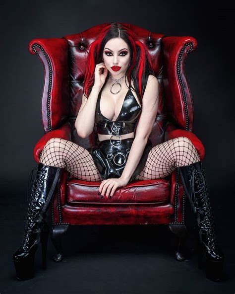 Dani Divine Dani Divine Instagram Photos And Videos Goth Women