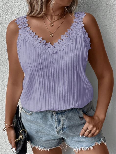 SHEIN Clasi Plus Painel De Renda Guipura Alça Larga Top