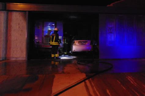 Incendio De Veh Culos En Un Garage De Venado Tuerto