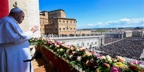 Easter Pope Francis Blessing Marked By A Message Of Peace Global