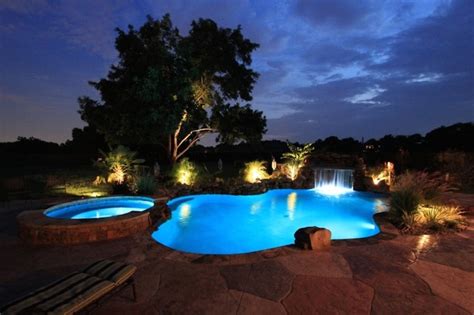 New Pools And Spas Classique Piscine Dallas Par Outdoor Living