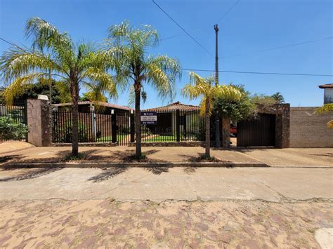 VENDO HERMOSA CASA CON PISCINA FDO DE LA MORA ZONA NORTE Ref