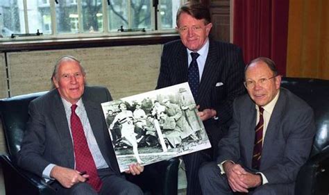 athletics tributes paid  sir christopher chataway  sport