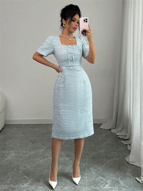 SHEIN Elenzya Vestido Midi Felpudo Decote Quadrado e Botões de