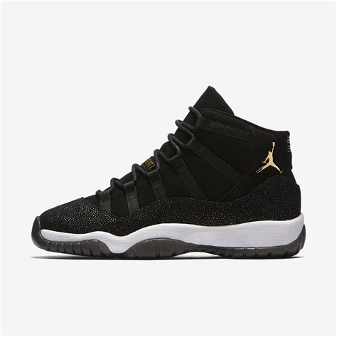 Venta Jordan Negro Con Dorado Mujer En Stock