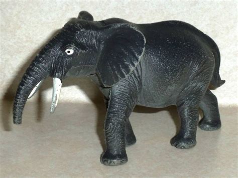 5" Elephant Plastic Toy Animal Loose Used