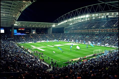 Fc Porto Stadion : FC PORTO STADIUM VISIT - YouTube - Médio senegalês não entra nas contas de ...