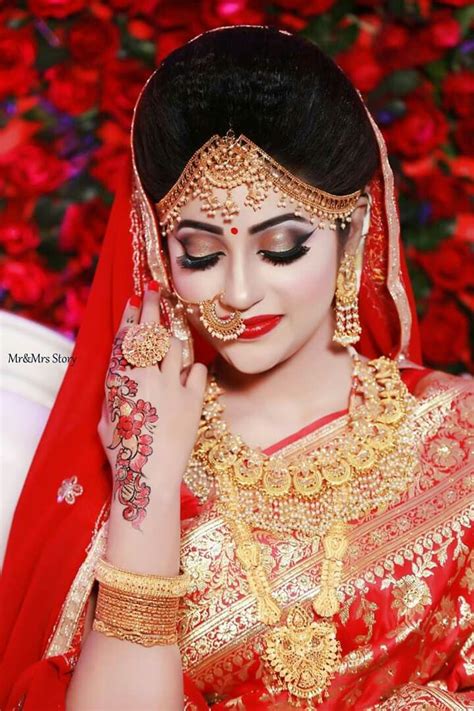 Pin By Pallavi Banerjee On Bangladeshi Brides Indian Bridal Makeup