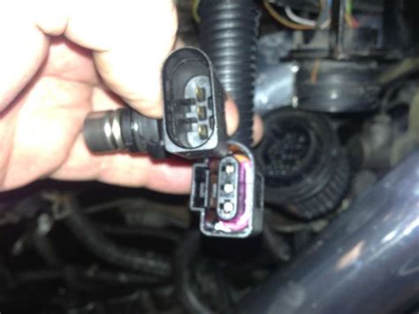 Difference Between VR6 Cam Position Sensors Up To 1997 And 1998