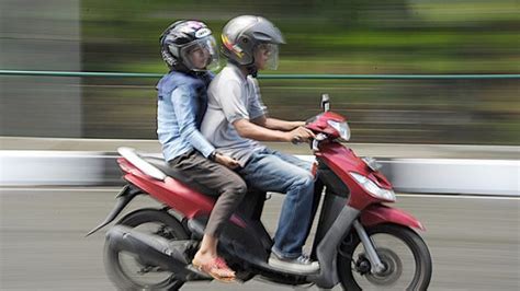 Jarang Disadari Ternyata Ini Posisi Duduk Yang Paling Benar Saat Naik