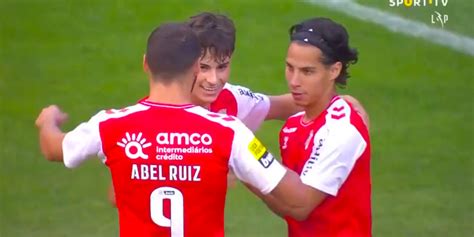 Diego Lainez Se Luce Con Una Asistencia Con El Braga