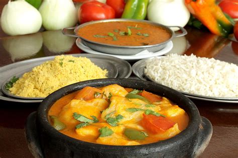 Moqueca baiana de peixe camarão uma delícia direto da Bahia para