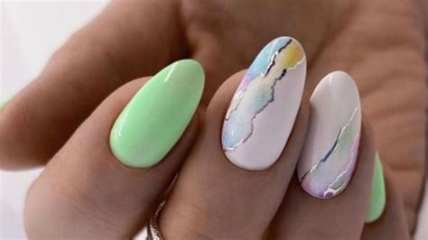 Pegatinas Para U As La Ltima Tendencia En Nail Art Marie Claire