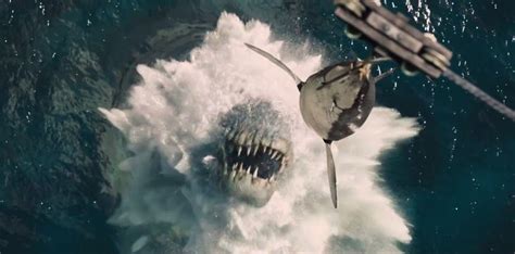 Jurassic World Photos Over 60 Images Let Us Analyze The Trailer